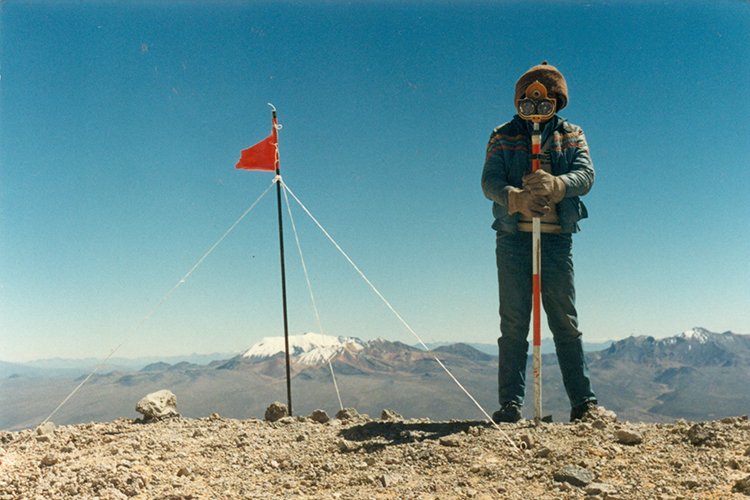 - Cumbre Volcán Tarapacá -